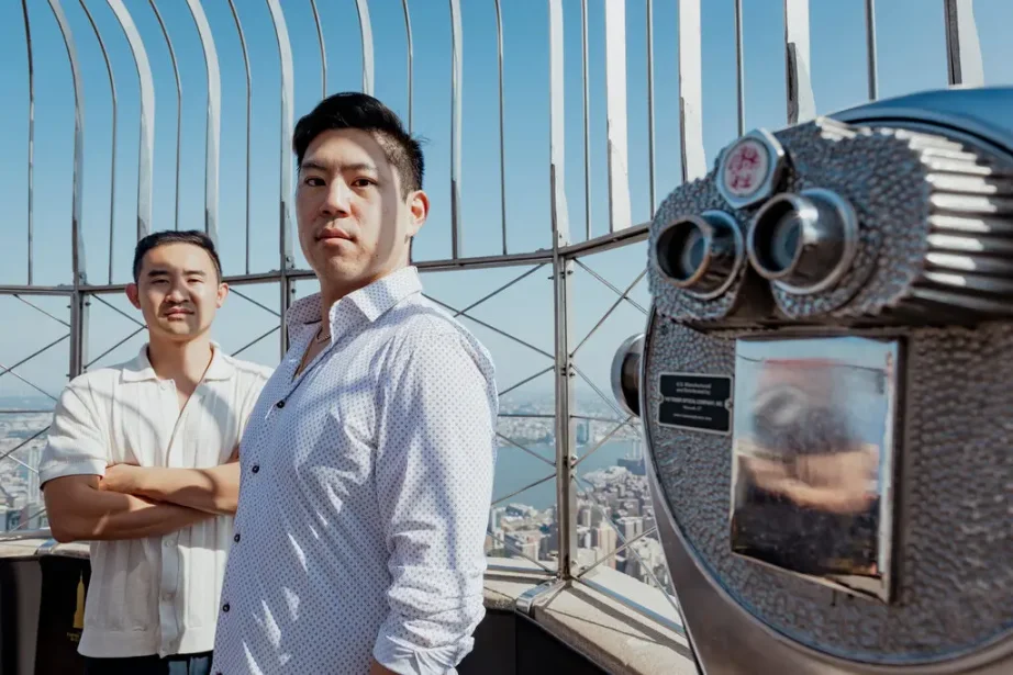 《纽约时报》：特朗普正推动加密货币走向资本狂欢